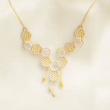 Elegant Hexagon Pattern Gold-Plated Necklace with Modern Geometric Design